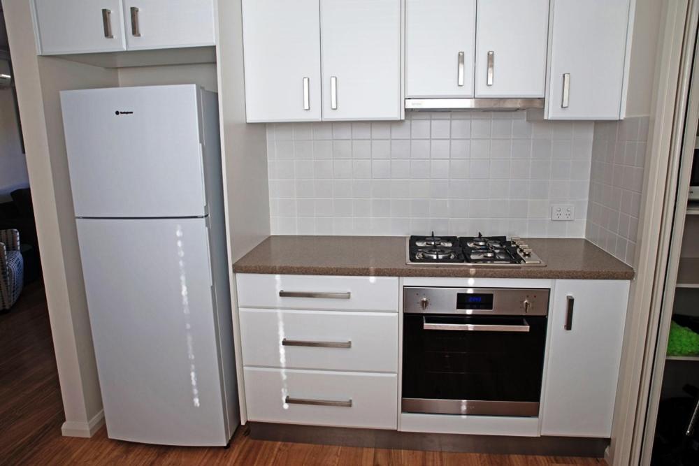 נארומה Amooran Oceanside Apartments And Motel מראה חיצוני תמונה